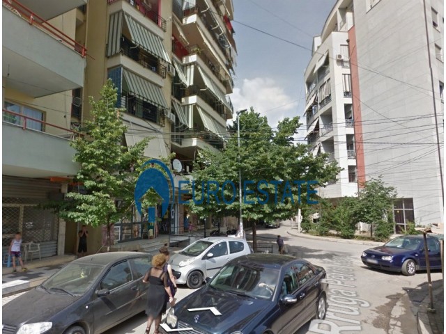 Tirane, shes dyqan Kati 1, 15 m 22.000 Euro (Vasil Shanto)