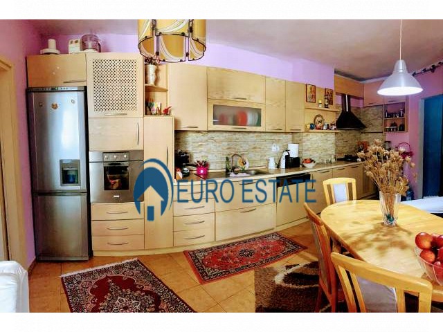 Tirane, shes apartament 1+1+A+BLK Kati 5, 90 m 72.000 Euro (Don Bosko)